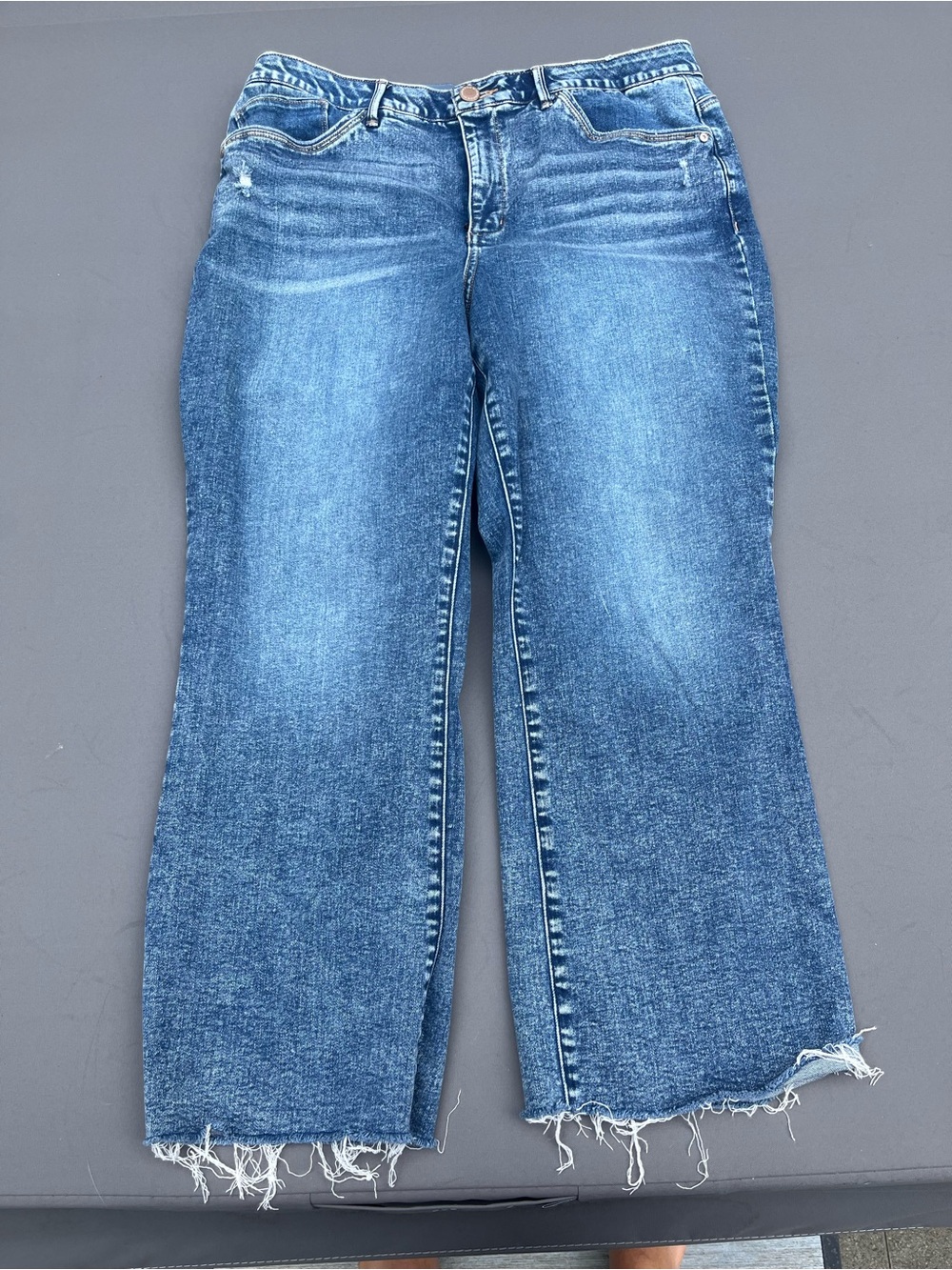 Wit & Wisdom Faded Blue Wide-Leg Jeans with Raw Hem